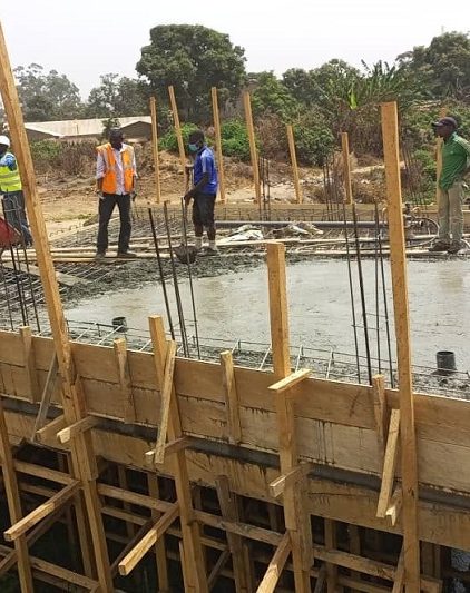 Coulage du pont qui relie mbideng au Quartier Belaka