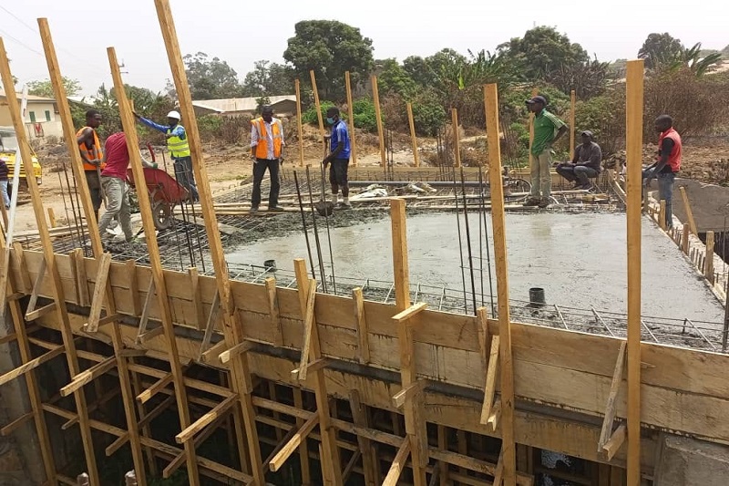 Coulage du pont qui relie mbideng au Quartier Belaka 7