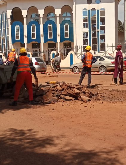 Reprise des Travaux de bouchage de Nid de poule dans les artères de la ville de Ngaoundéré 1