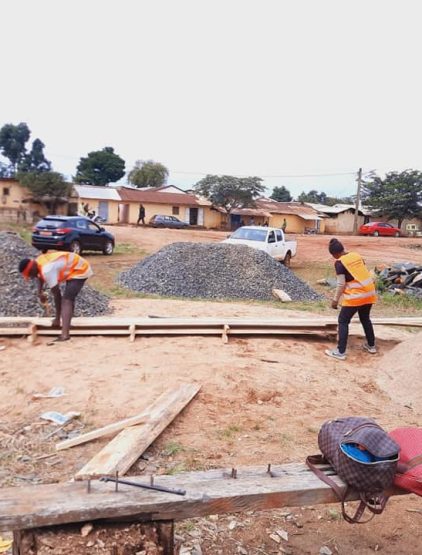 Reprise des travaux du pont qui relie Mbideng au quartier Belaka