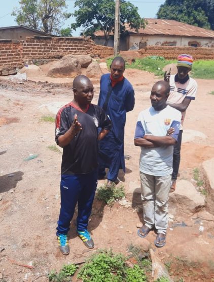 Travaux de déroctage pour l&rsquo;ouverture d&rsquo;une route au quartier sabongari gare 0