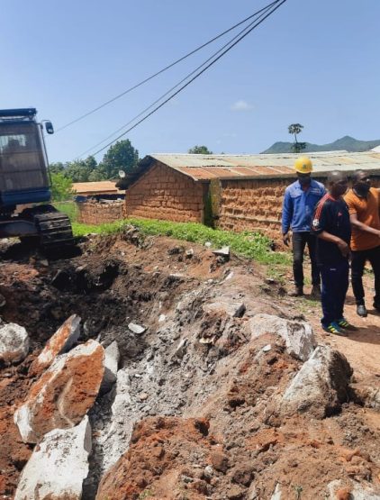 Travaux de déroctage pour l&rsquo;ouverture d&rsquo;une route au quartier sabongari gare 1