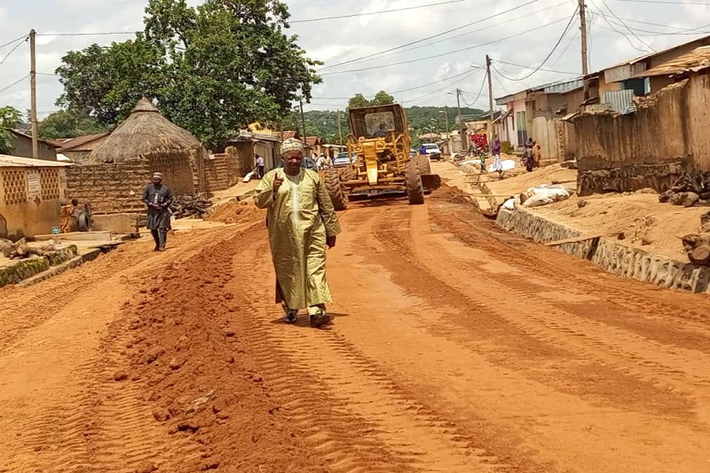 Travaux de remblayage du tronçon du quartier Belaka