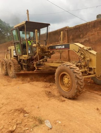 Travaux de remblayage et de curage de caniveaux au quartier Burkina 5