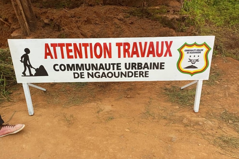 Travaux de remblayage et de curage de caniveaux au quartier Burkina