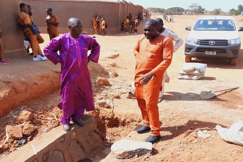 Travaux des caniveaux au niveau du lycée bilingue de Ngaoundéré 1