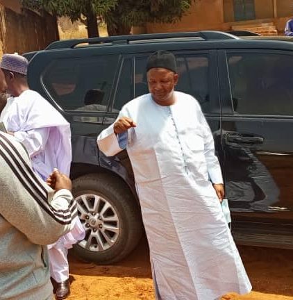 Travaux remblayament des voies du Quartier Mbamyanga Mayo 2