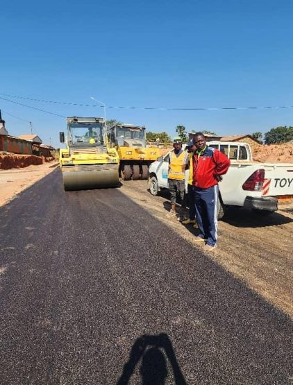 travaux de construction d&rsquo;une voirie structurante dans la ville 01