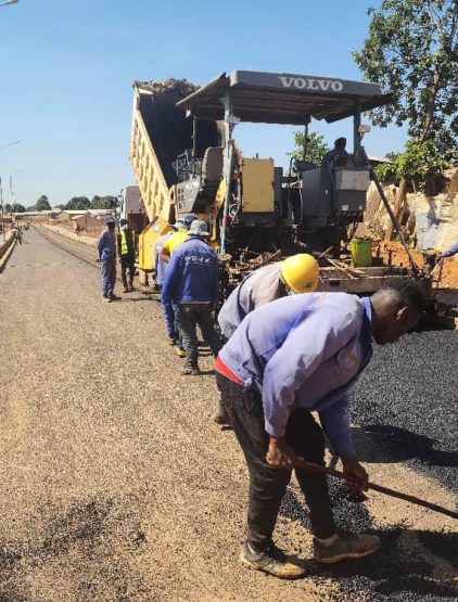 travaux de construction d&rsquo;une voirie structurante dans la ville 1